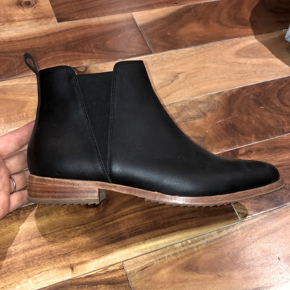 Nisolo everyday chelsea boots
